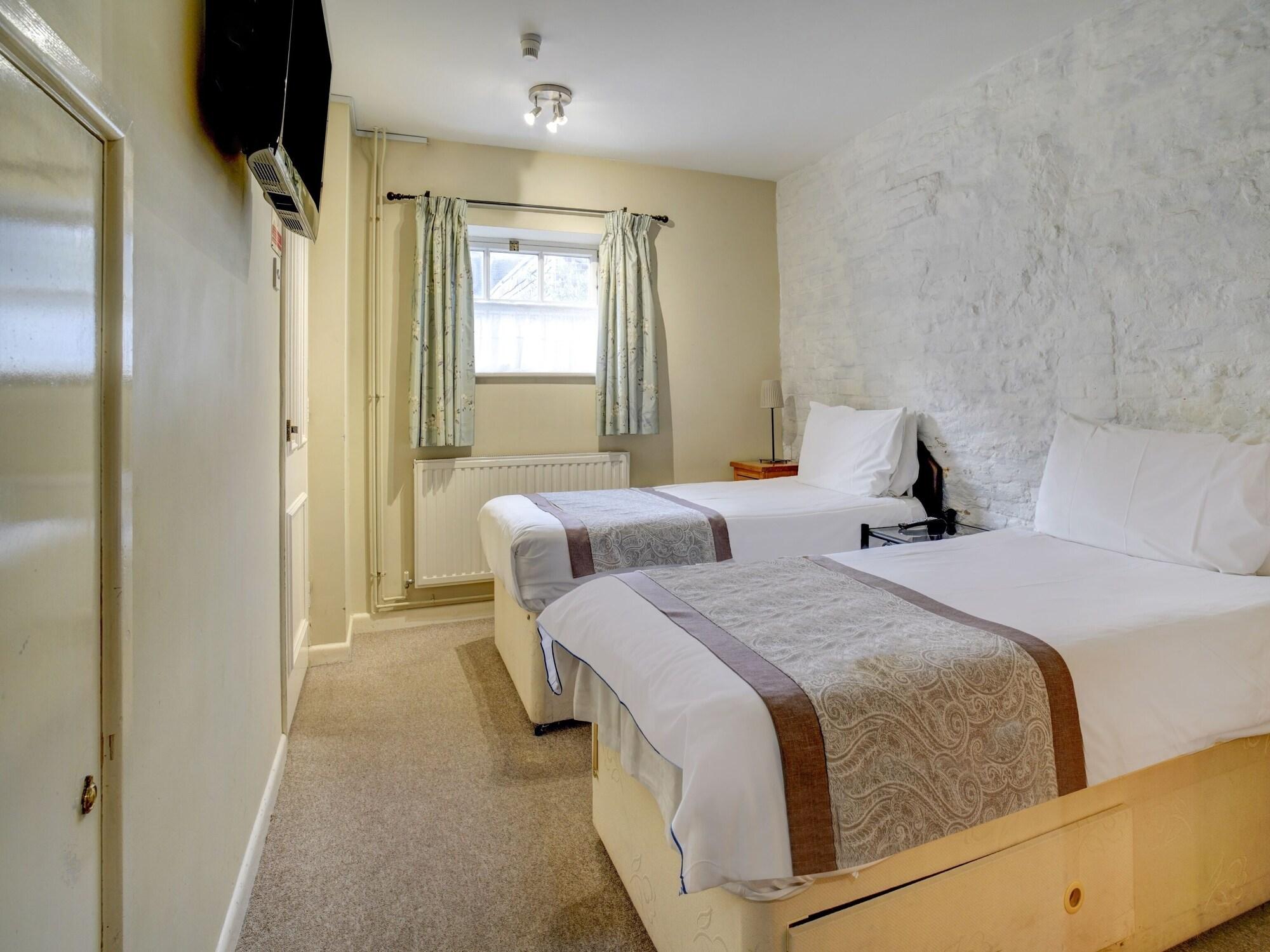 George & Dragon Inn Chichester Ngoại thất bức ảnh